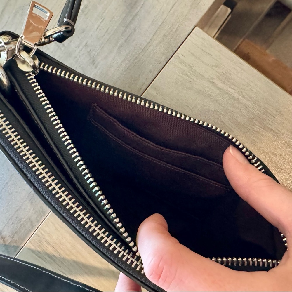 Coach Double Zip Crossbody in Signature Canvas- New without tags - Picture 12 of 14